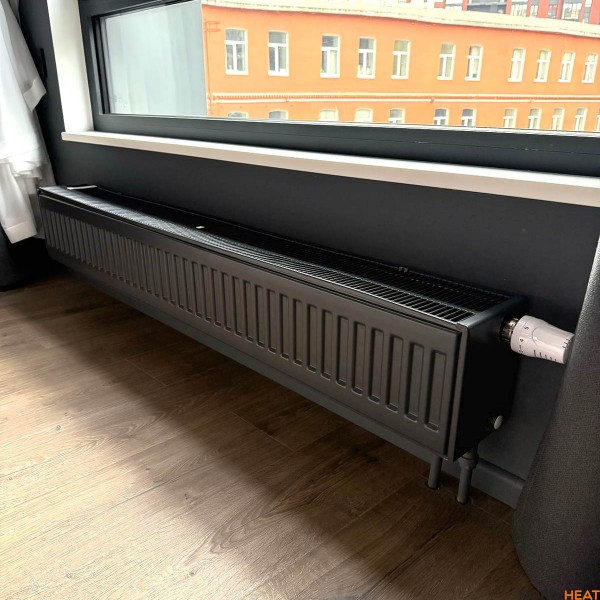 Панельный радиатор Evra Ventil Compact (тип 22 высота 200 мм длина 800 мм) нижнее 1/2