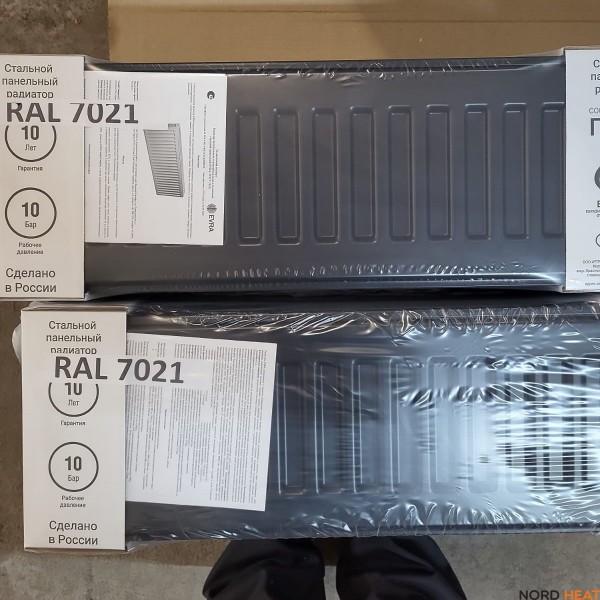 Панельный радиатор Evra Ventil Compact (тип 33 высота 200мм длина 1200 мм) нижнее 1/2 Панельный радиатор Evra Ventil Compact (тип 33 высота 200мм длина 1200 мм) нижнее 1/2