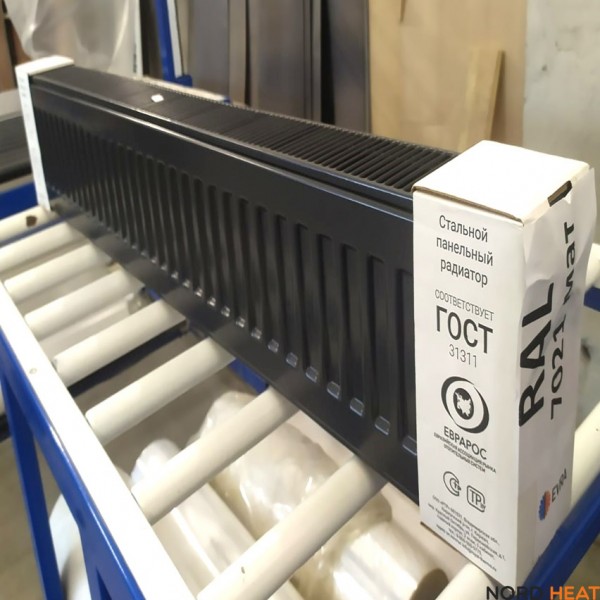 Панельный радиатор Evra Ventil Compact (тип 33 высота 200 мм длина 800 мм) нижнее 1/2