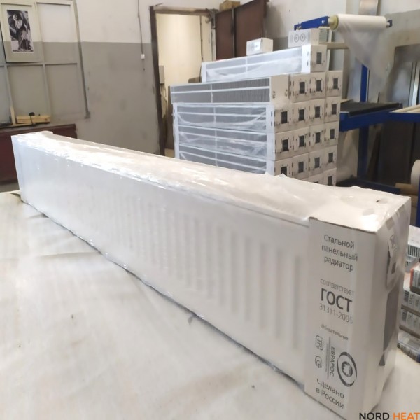 Панельный радиатор Evra Ventil Compact (тип 33 высота 200мм длина 1600 мм) нижнее 1/2 Панельный радиатор Evra Ventil Compact (тип 33 высота 200мм длина 1600 мм) нижнее 1/2