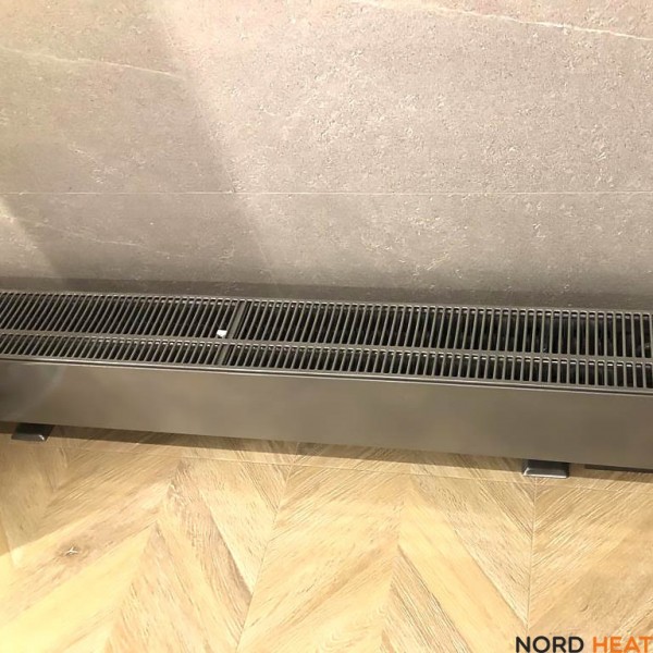 Панельный радиатор Plan Ventil Compact (тип 21 высота 200 мм длина 700 мм) нижнее 1/2