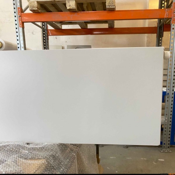 Панельный радиатор Plan Ventil Compact (тип 21 высота 200 мм длина 600 мм) нижнее 1/2