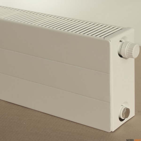Панельный радиатор Ramo Ventil Compact (тип 21 высота 200 мм длина 1800 мм) нижнее 1/2
