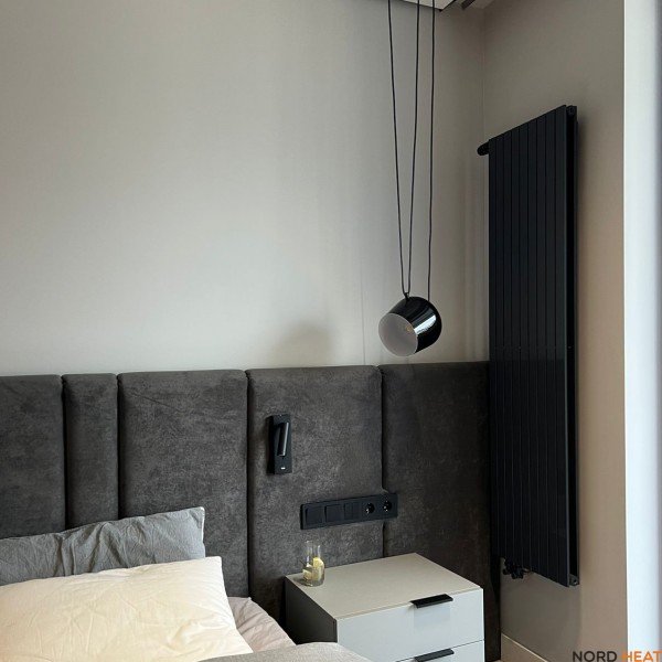 Трубчатый радиатор КЗТО Соло В 2-1750-10 (2-рядный высота 1784 мм 12 секций длина 529 мм) RAL 9005 текстурный шелк боковое 1/2" Трубчатый радиатор КЗТО Соло В 2-1750-10 (2-рядный высота 1784 мм 12 секций длина 529 мм) RAL 9005 текстурный шелк боковое 1/2"