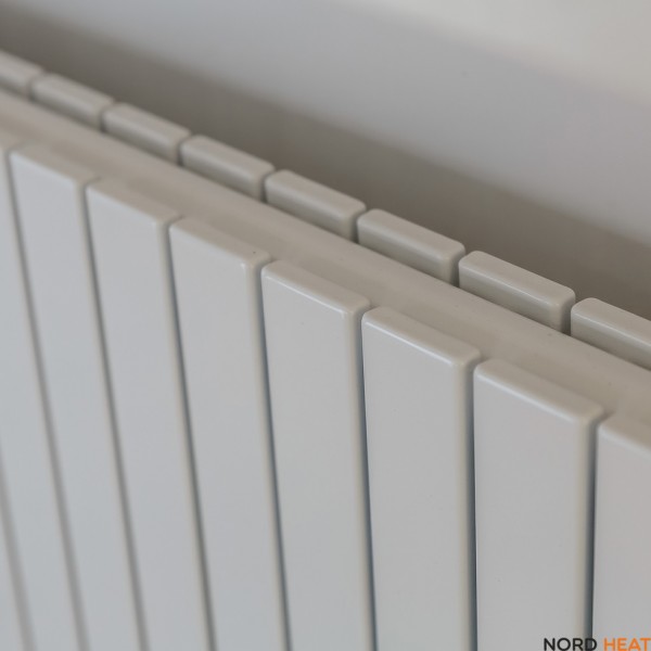 Трубчатый радиатор Соло В (2х-рядный высота 1784 мм 8 секций длина 353 мм) нижнее 1/2"