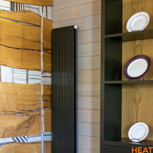 Трубчатый радиатор КЗТО Соло В 1-1750-10 (1-рядный высота 1784 мм 10 секций длина 441 мм) RAL 9005 текстурный шелк боковое 1/2" Трубчатый радиатор КЗТО Соло В 1-1750-10 (1-рядный высота 1784 мм 10 секций длина 441 мм) RAL 9005 текстурный шелк боковое 1/2"