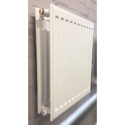 Гигиенический панельный радиатор Ventil Hygiene (тип 10 высота 400 мм длина 900 мм) нижнее подключение 1/2