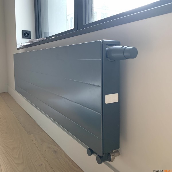 Панельный радиатор Ramo Ventil Compact (тип 21 высота 300 мм длина 1400 мм) нижнее 3/4