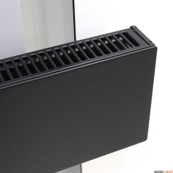 АКЦИЯ - Панельный радиатор Plan Ventil Compact (тип 21 высота 200 длина 1000) нижнее RAL 9005 черный матовый АКЦИЯ - Панельный радиатор Plan Ventil Compact (тип 21 высота 200 длина 1000) нижнее RAL 9005 черный матовый