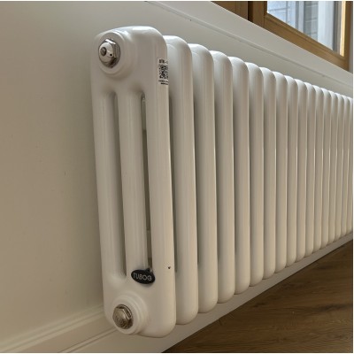 Трубчатый радиатор Rifar Tubog 3037 18 секц. (3 трубки высота 365 мм 18 секций длина 828 мм) боковое 3/4 RAL 9016 белый Трубчатый радиатор Rifar Tubog 3037 18 секц. (3 трубки высота 365 мм 18 секций длина 828 мм) боковое 3/4 RAL 9016 белый